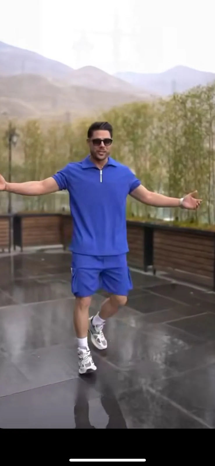 LI36 COLLAR STYLE WITH ZIPPER LINING T-SHIRT AND SHORTS