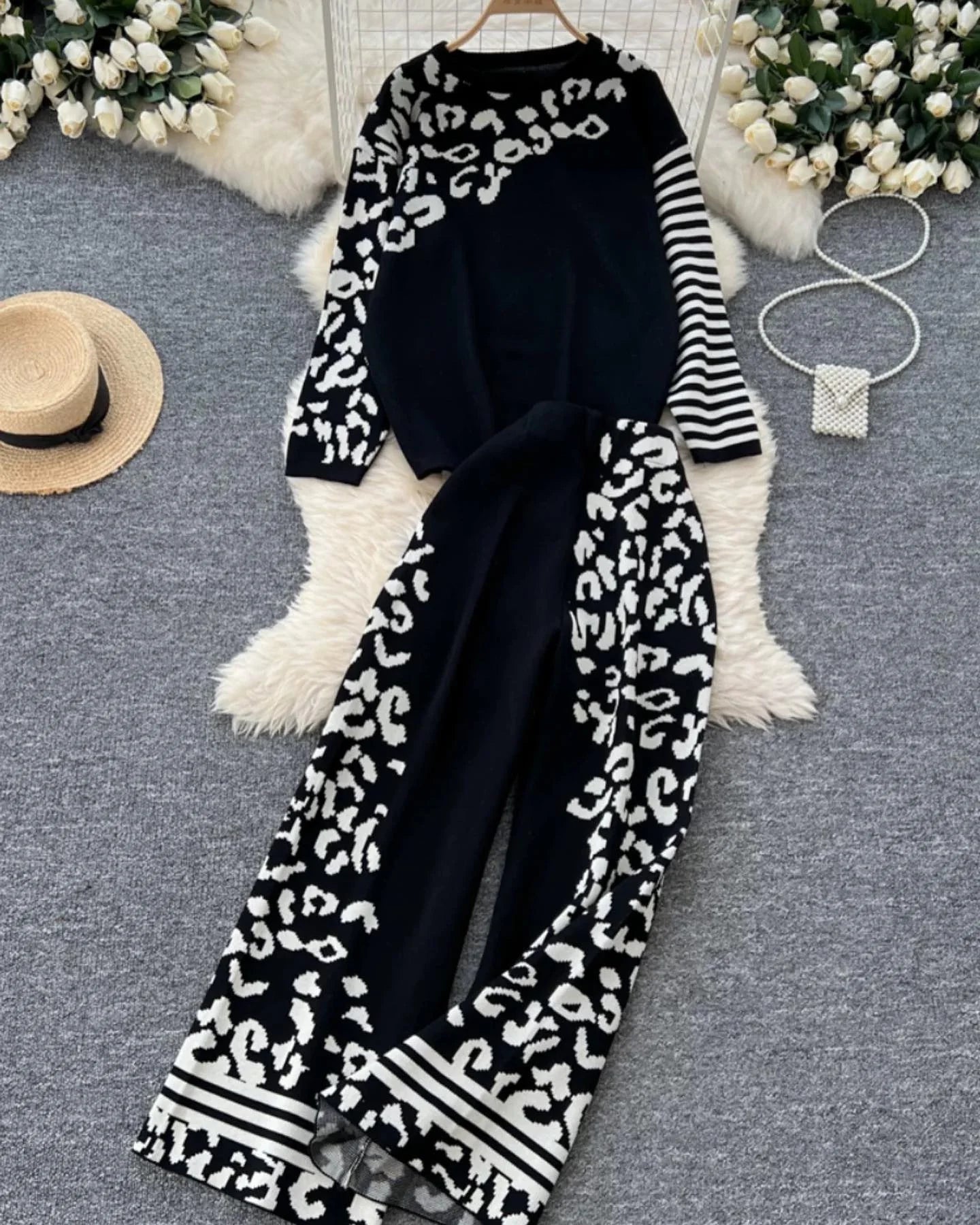 CH-496 Cc 2pcs Printed Winter Fleece Co ord set