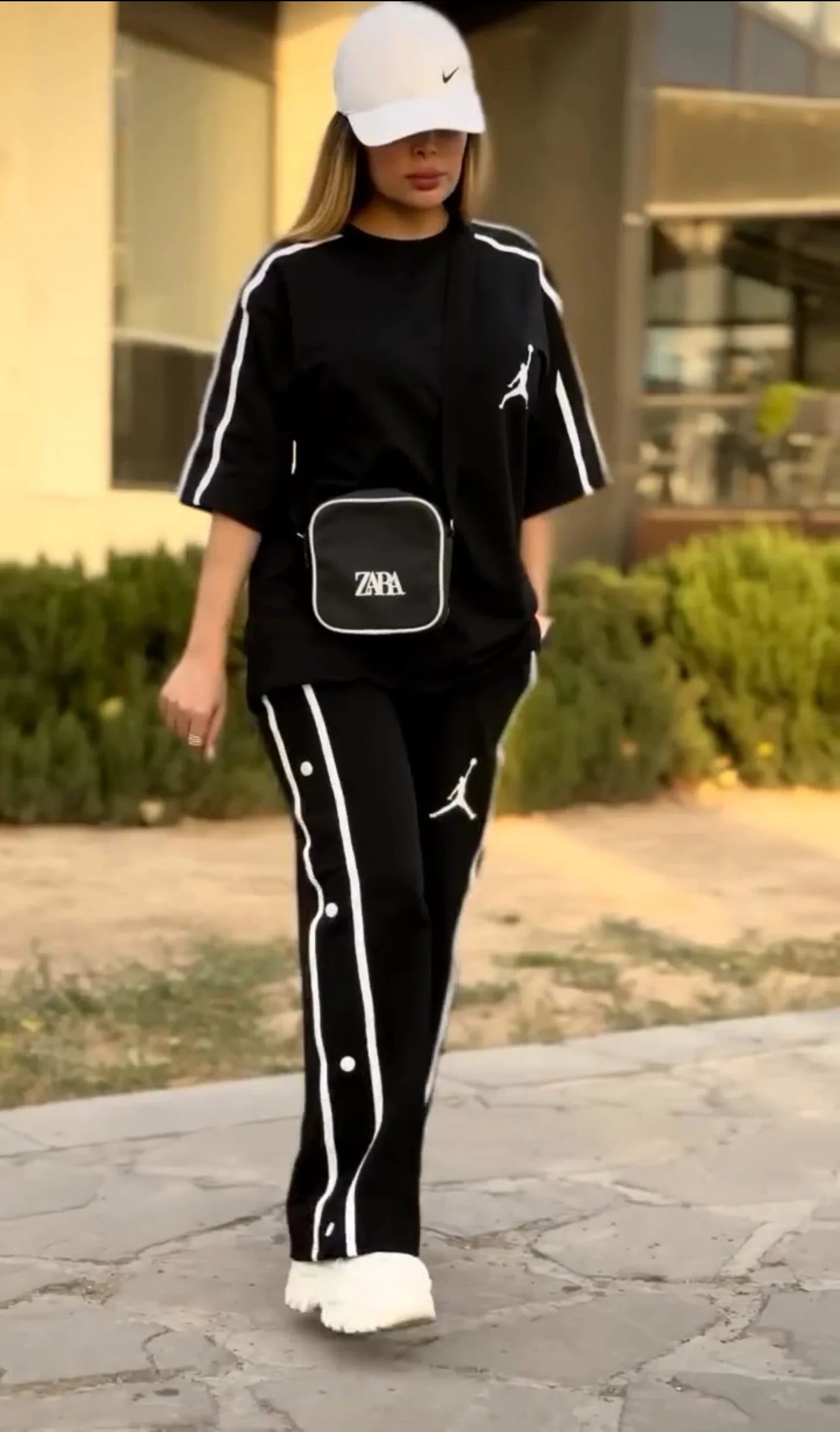 Cc Sides Button Style T-Shirt And Jogger Pant CH 440