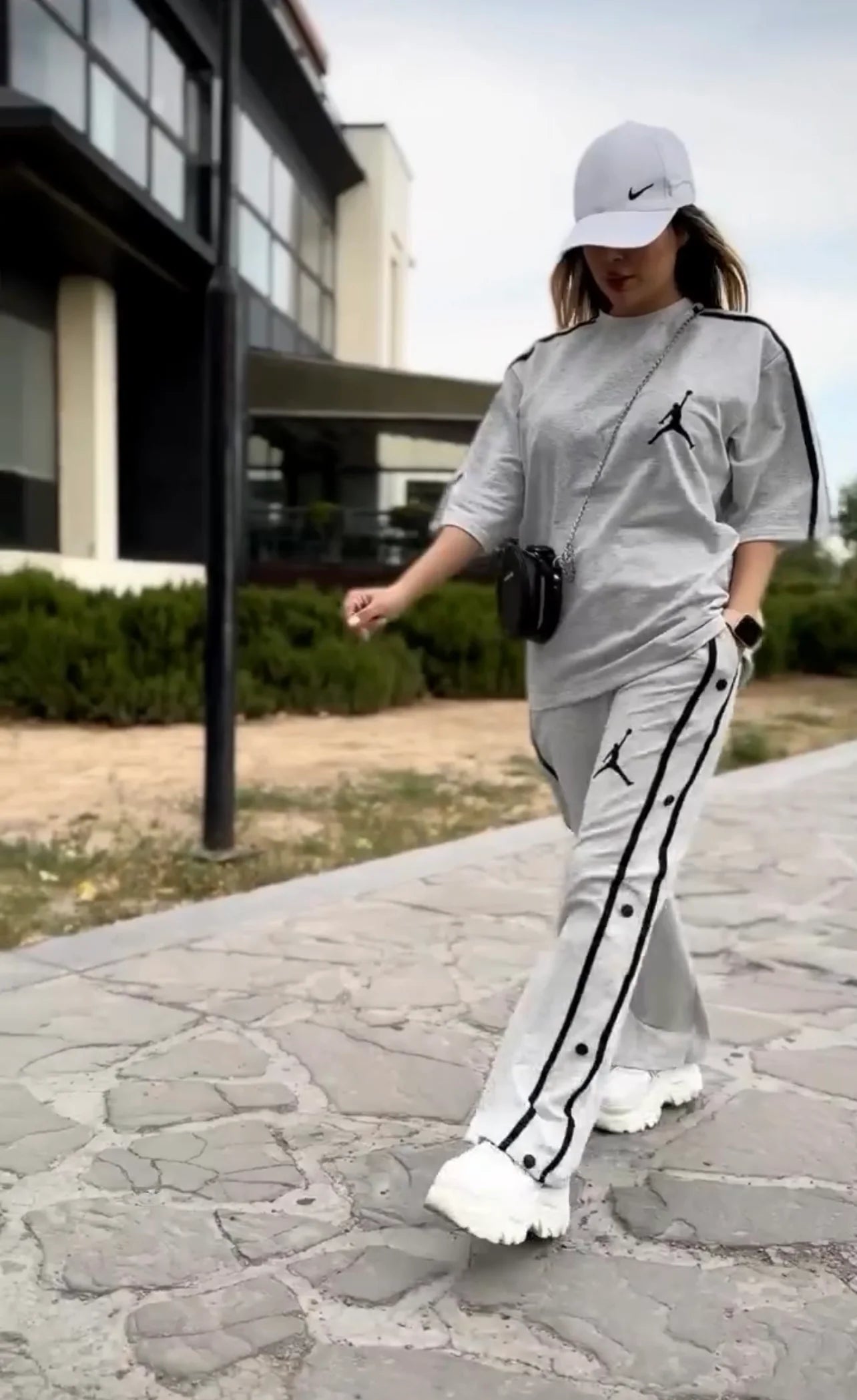 Cc Sides Button Style T-Shirt And Jogger Pant CH 440