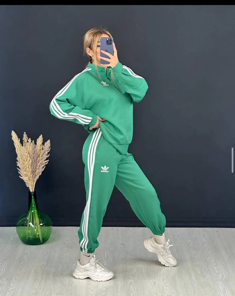 Embroidery Side Stripe Fleece Tracksuit CH 403